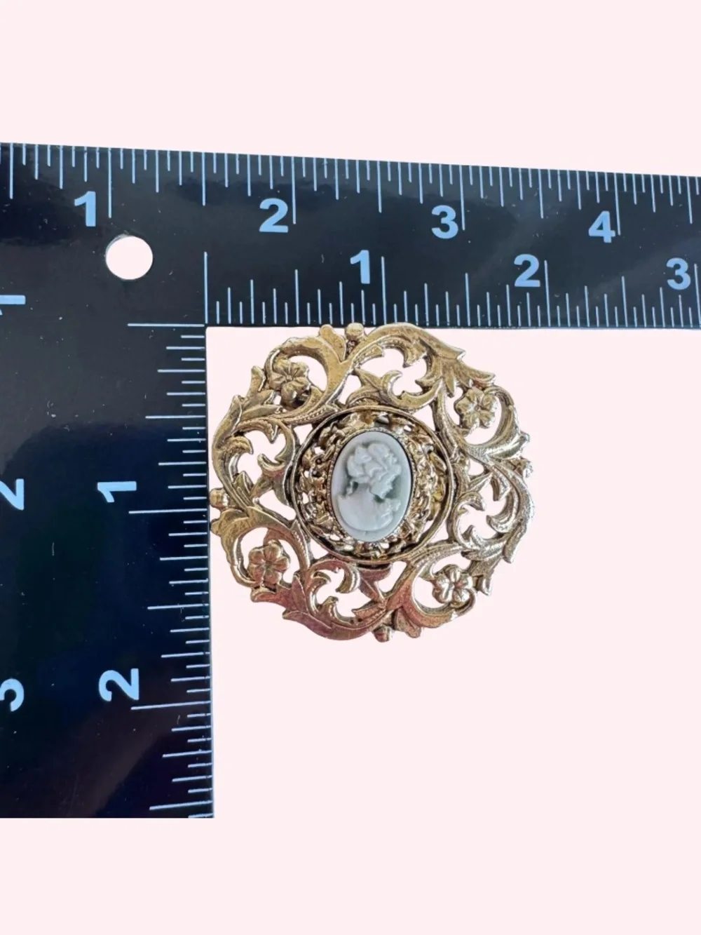 Vintage Resin Cameo Brooch Gold Tone Filigree Lady Portrait Pin Victorian Gift
